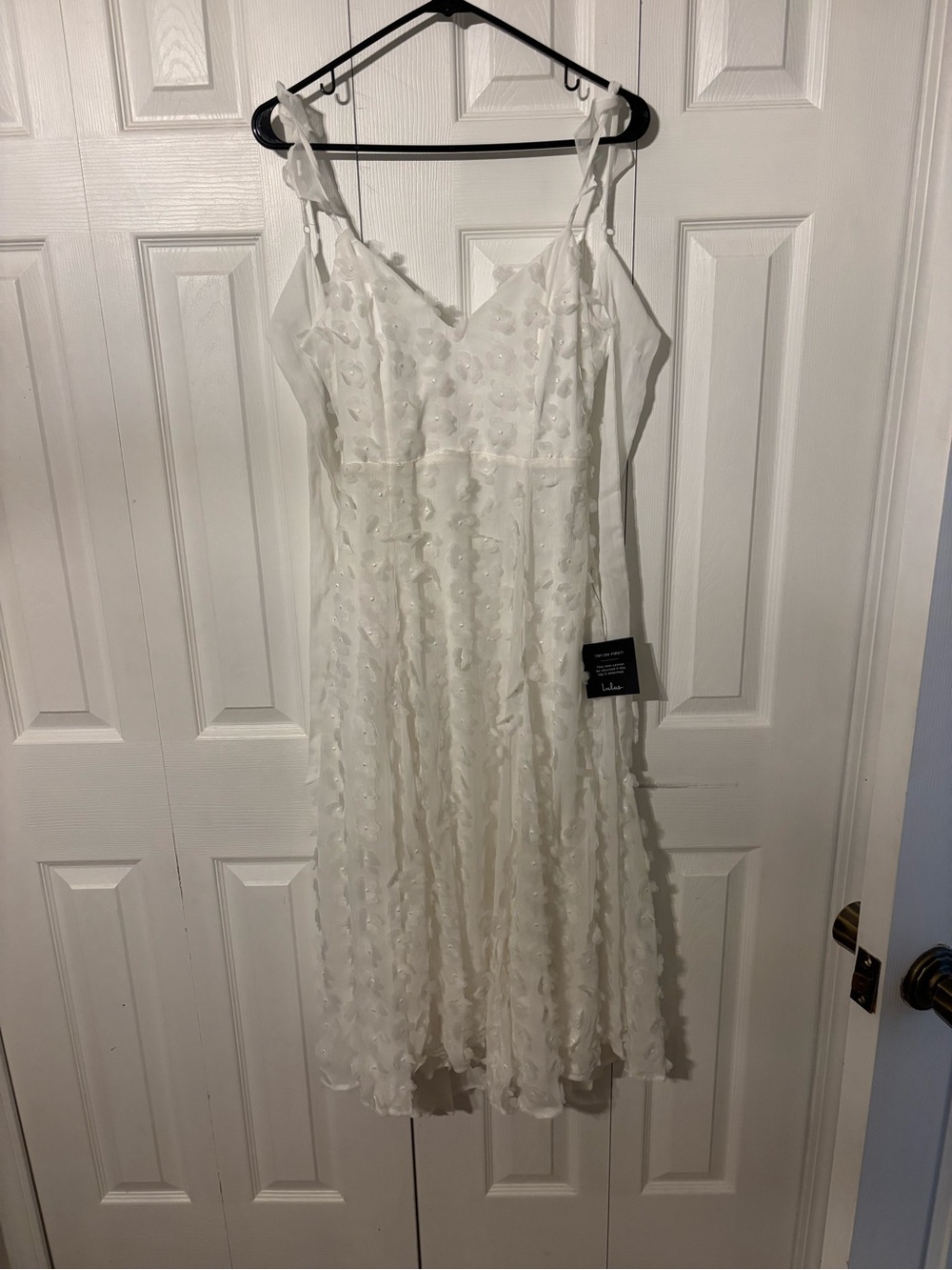 Lulu's Ivory Floral Appliqué Midi Dress